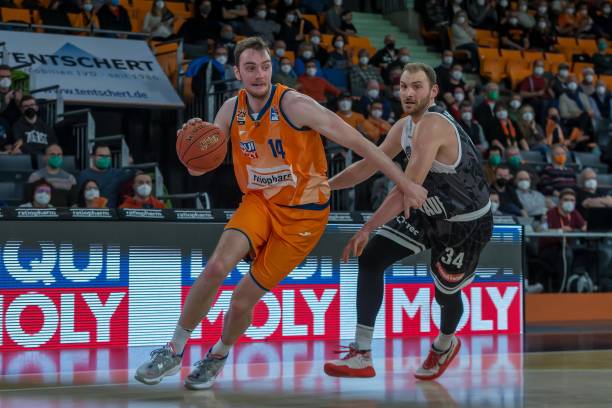 球不仅鼓舞 球不仅鼓舞