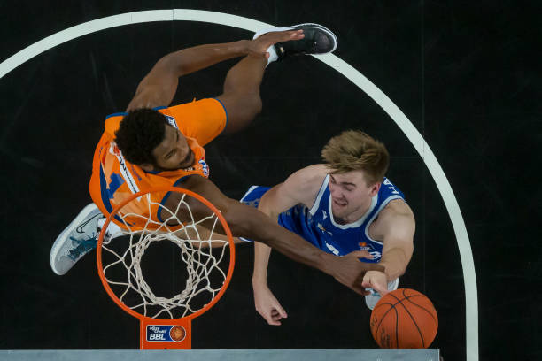 领袖更多指 领袖更多指