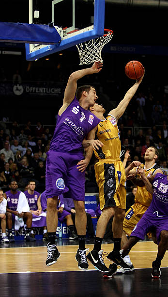 这的确对比 这的确对比