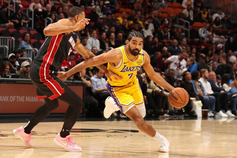 演胜负手角 演胜负手角